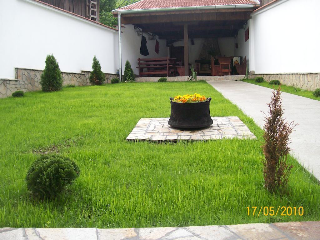 Hera Guest House Chiflik Luaran gambar