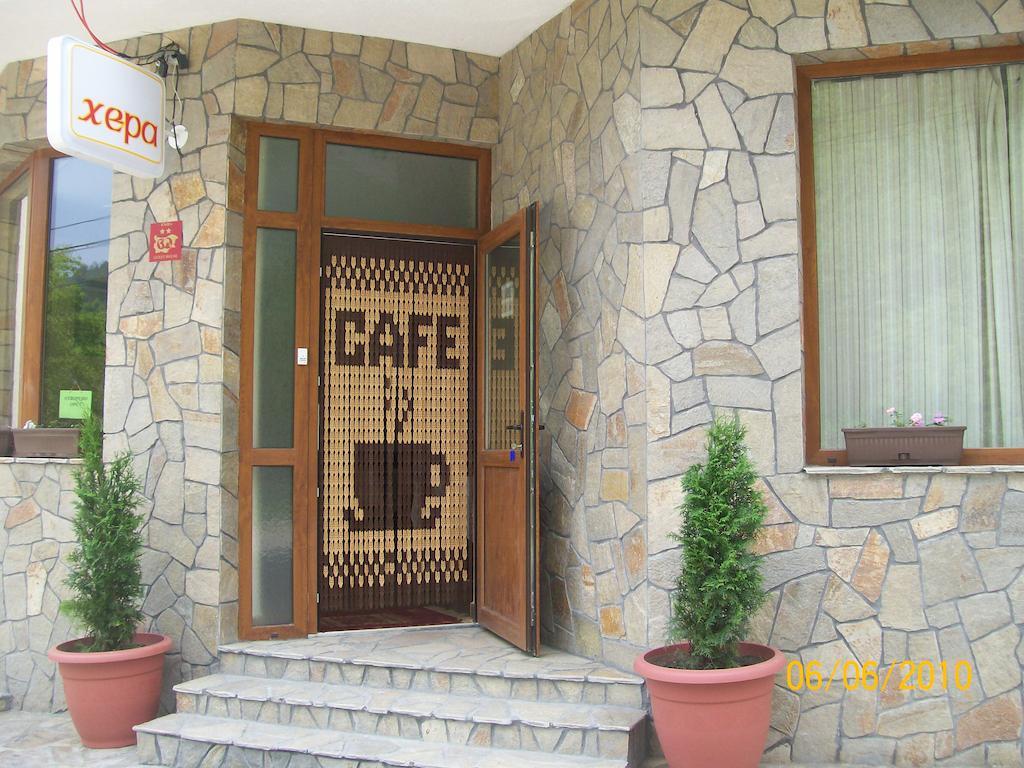 Hera Guest House Chiflik Luaran gambar