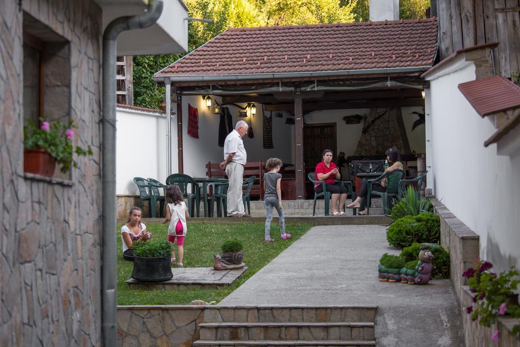 Hera Guest House Chiflik Luaran gambar