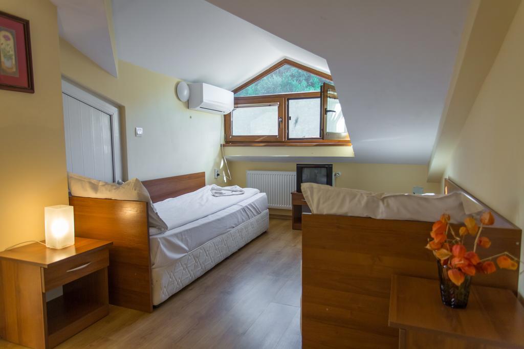 Hera Guest House Chiflik Luaran gambar