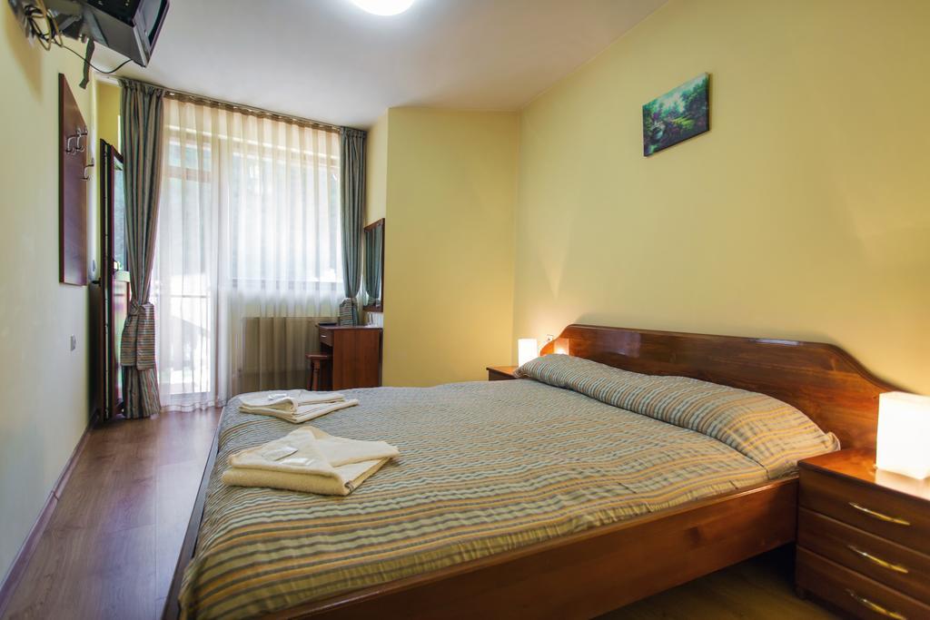 Hera Guest House Chiflik Luaran gambar