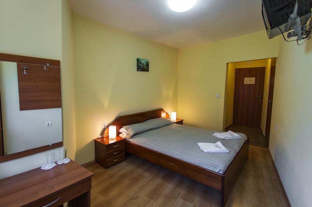 Hera Guest House Chiflik Luaran gambar
