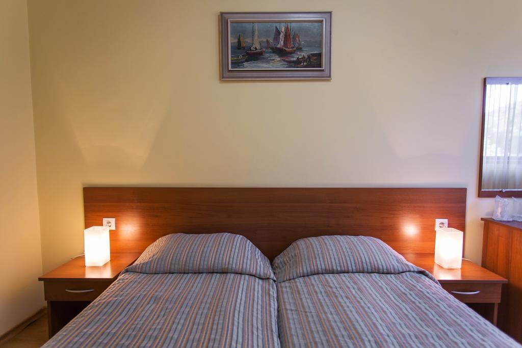 Hera Guest House Chiflik Luaran gambar