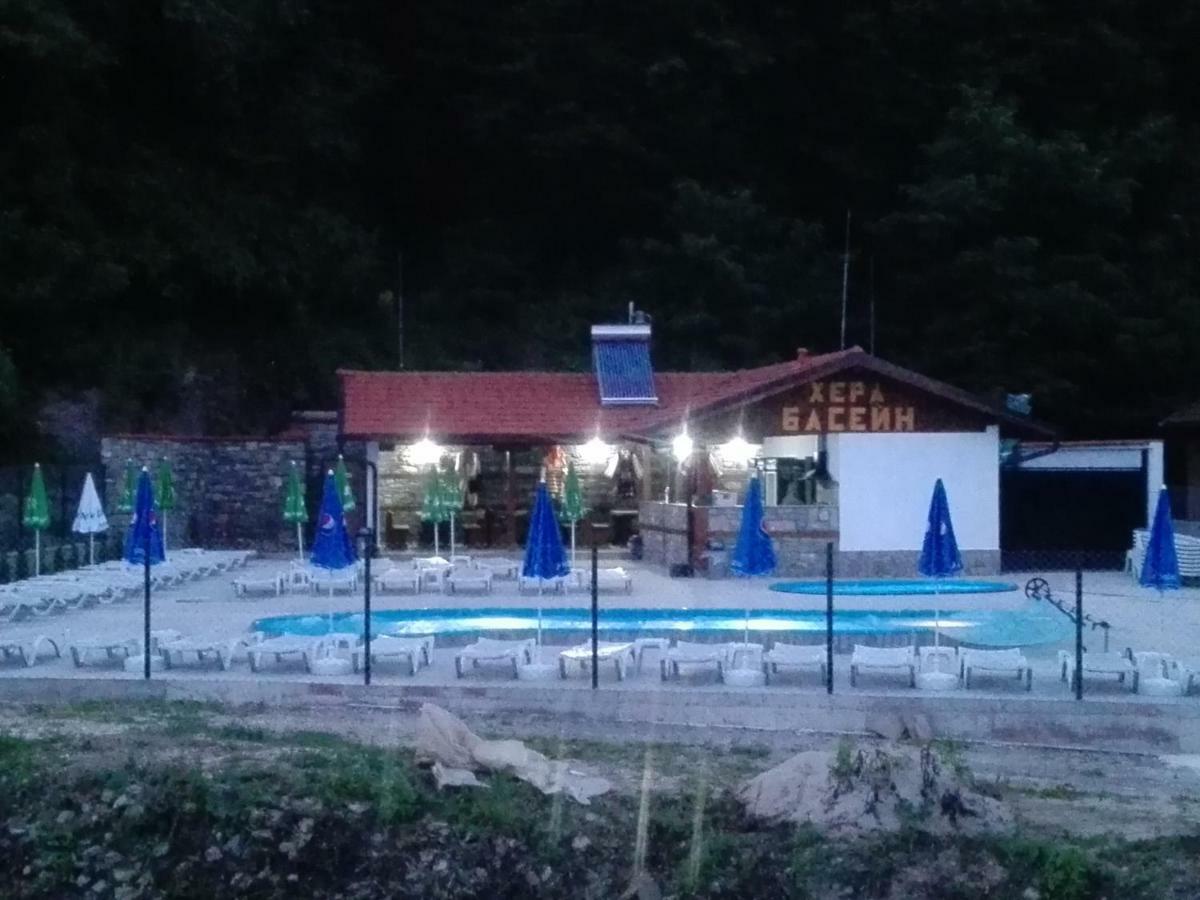 Hera Guest House Chiflik Luaran gambar